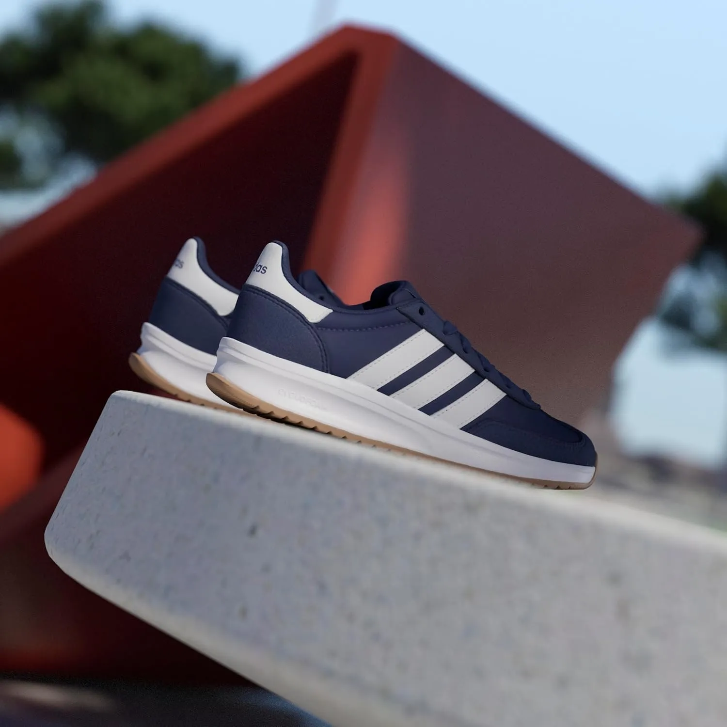 adidas Unisex-Child Run 70s 2.0 Sneaker