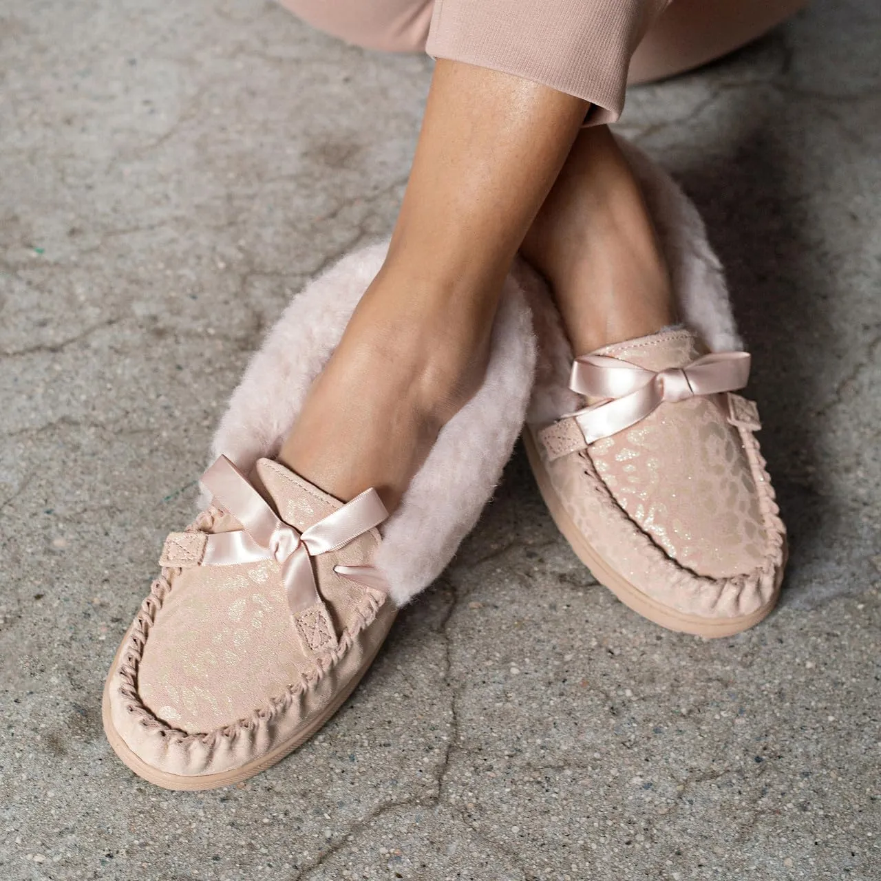 BEARPAW Womens Indio Exotic Suede Glitter Moccasin Slippers
