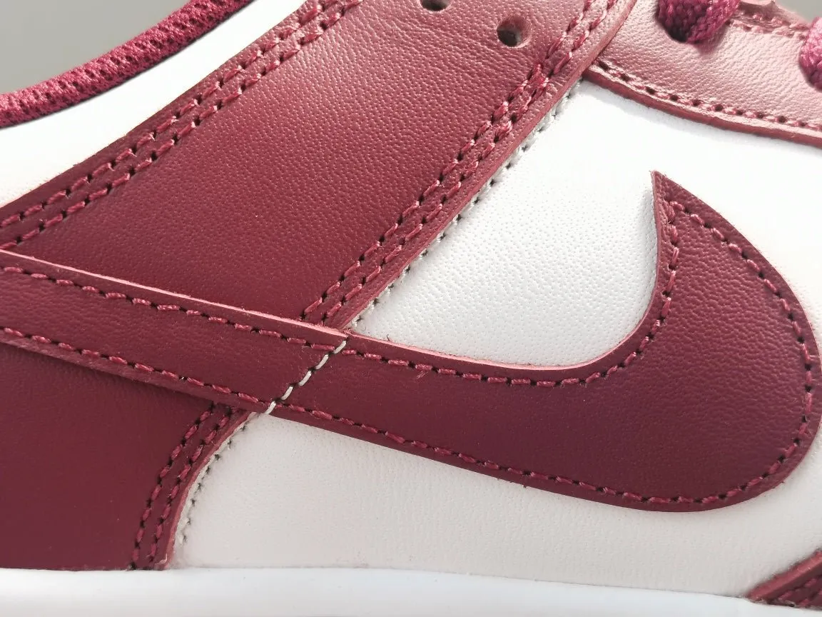 BORDEAUX DUNK x Sustainable NIKE Flexible