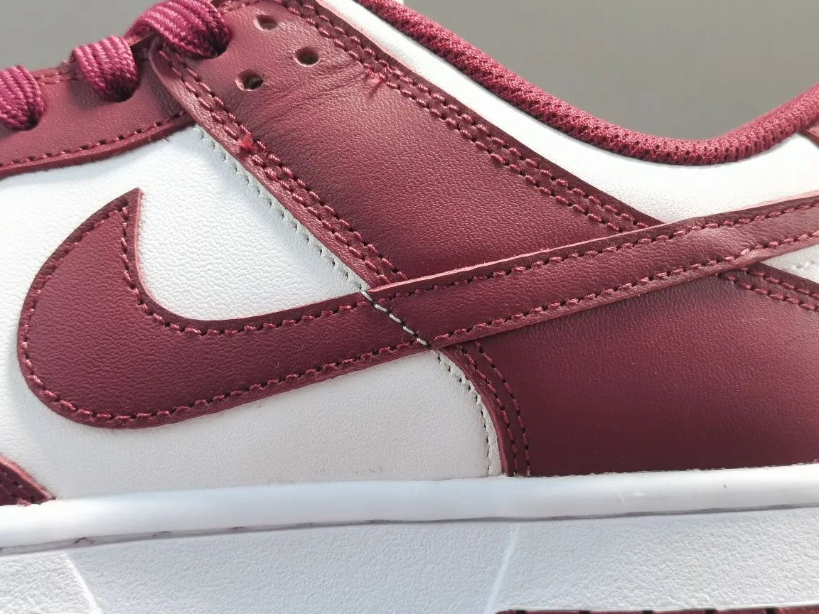 BORDEAUX DUNK x Sustainable NIKE Flexible
