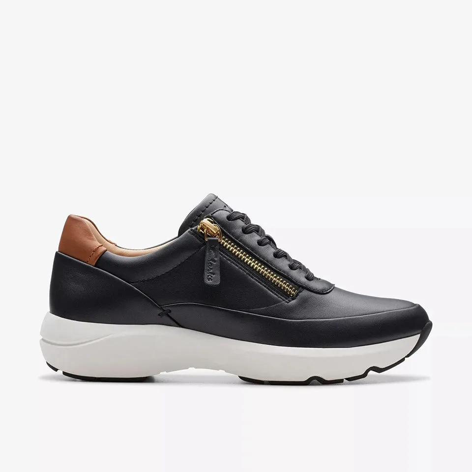 Clarks Women's Tivoli Zip Black Leather