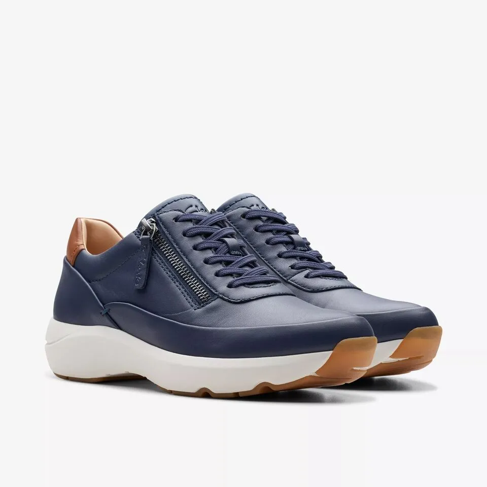 Clarks Women's Tivoli Zip Navy | Sand Combi Leather