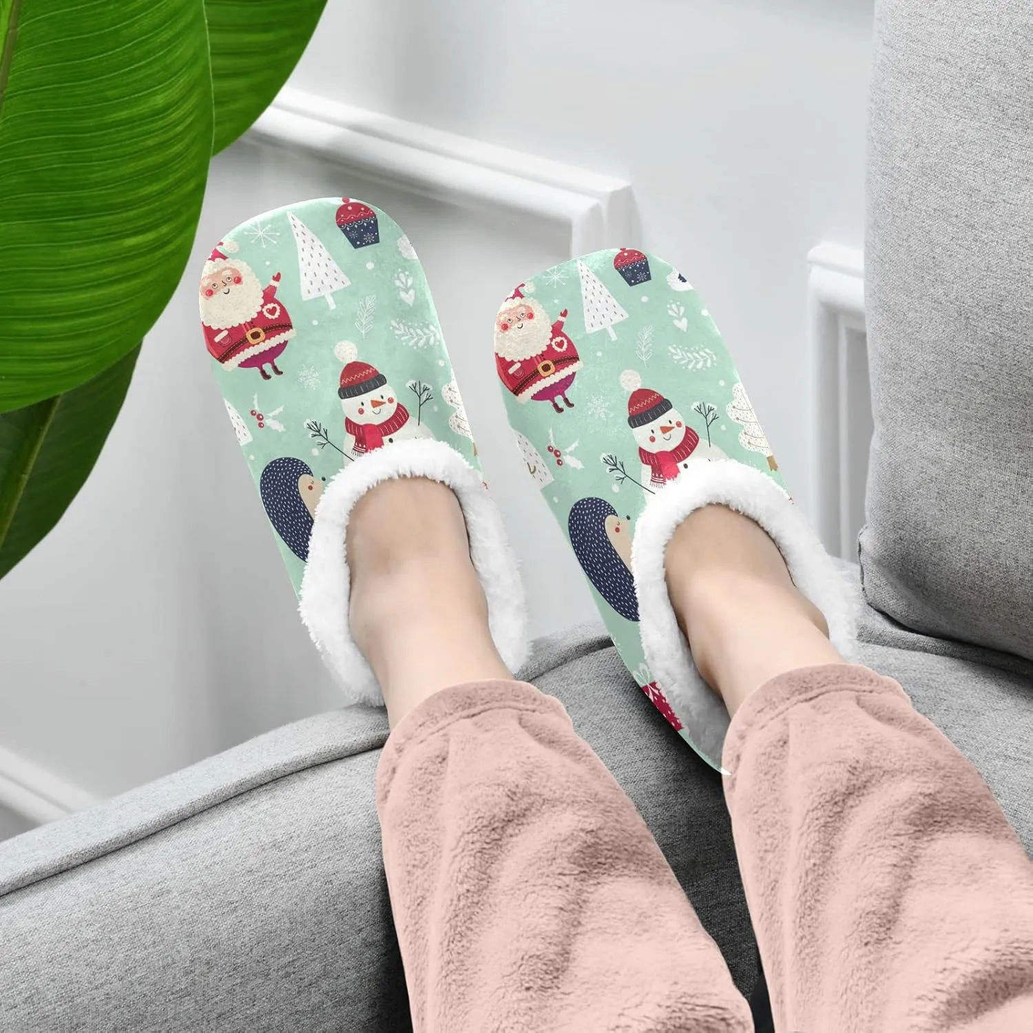 DOMIKING Snowflakes Christmas Winter House Slippers Fuzzy Non-Slip Soft Sole Slippers Cozy Feet Slippers for Bed Bedroom Indoor Guest M