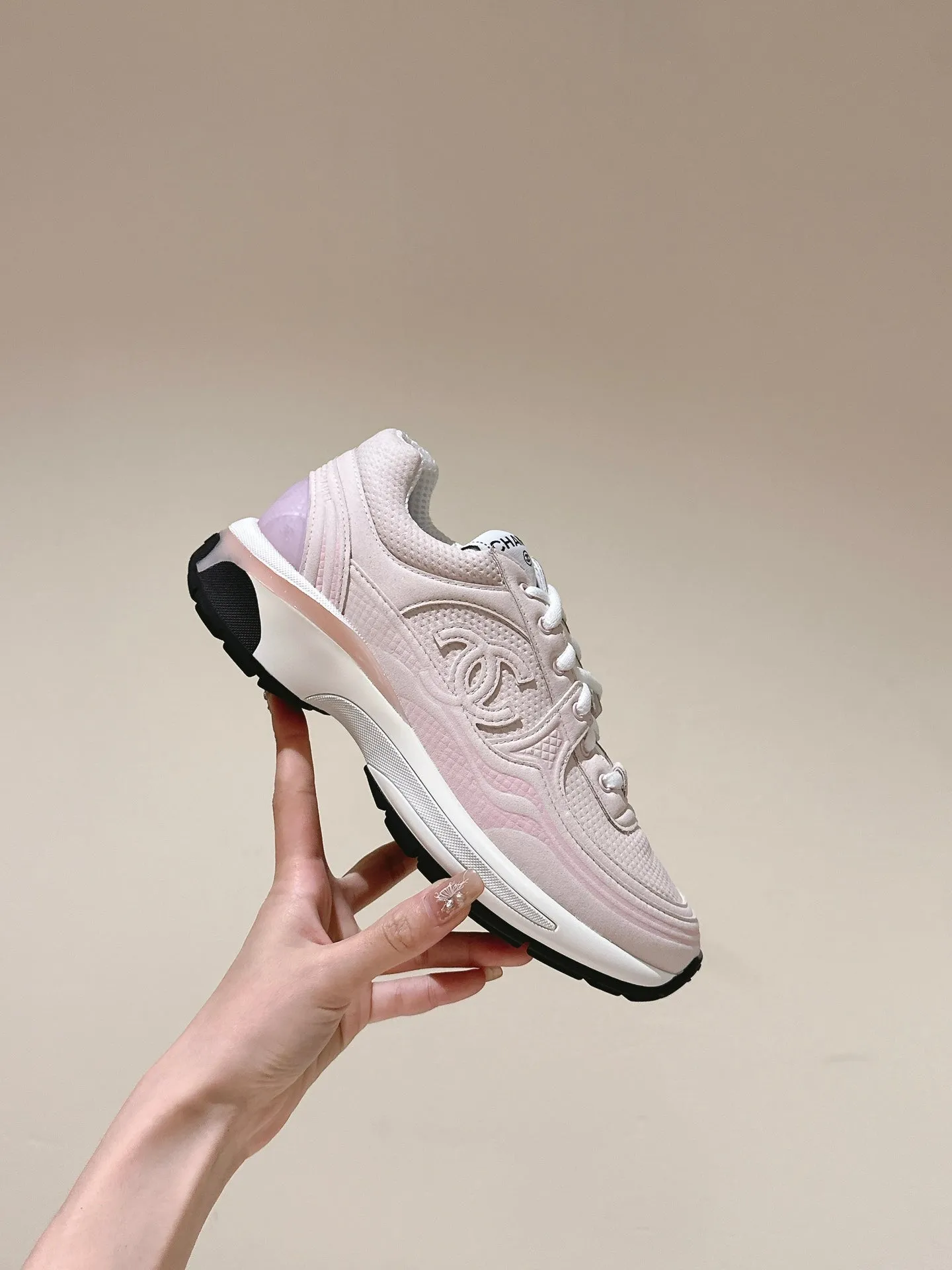Flexible customer care Monumental discount light trainer pink CHANEL fabric