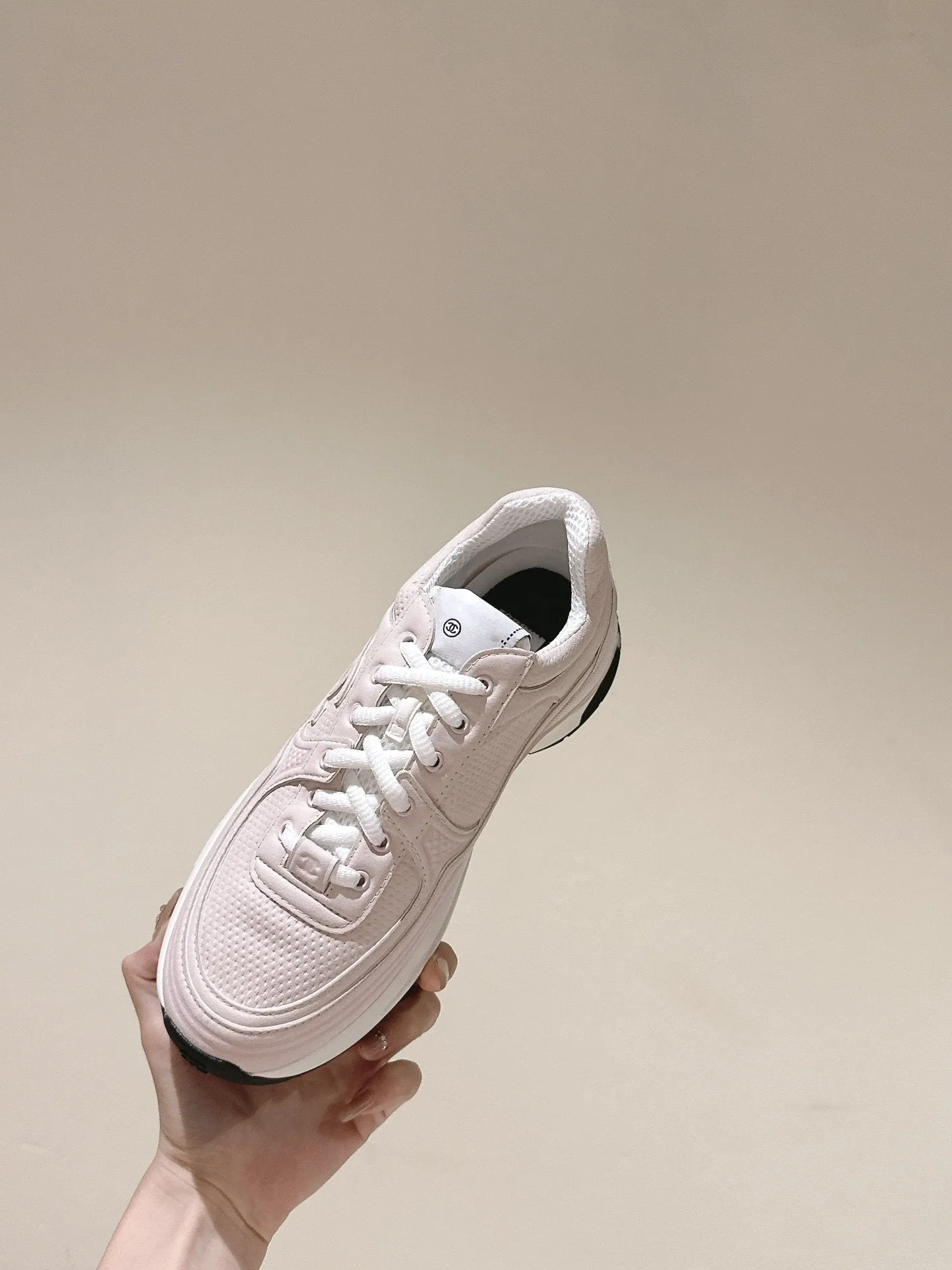Flexible customer care Monumental discount light trainer pink CHANEL fabric
