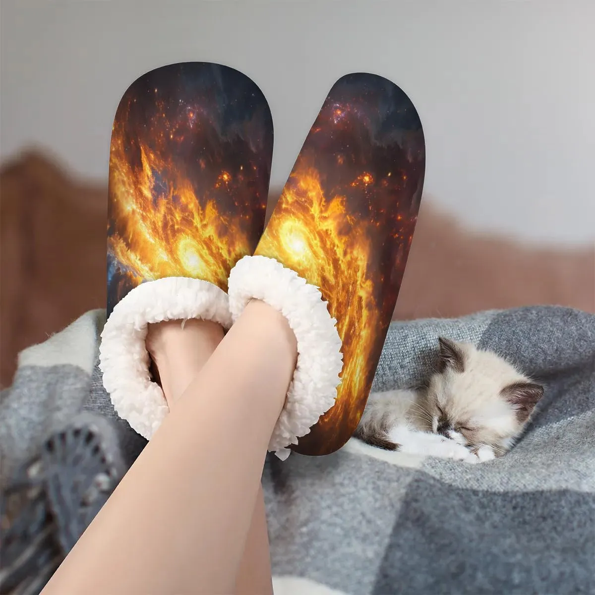 Galaxy Nebula Women's Slippers Socks Cozy Fuzzy Sherpa House Shoes Winter House Bedroom Slippers Universe Planet Starry Sky Cosmic Outer Space