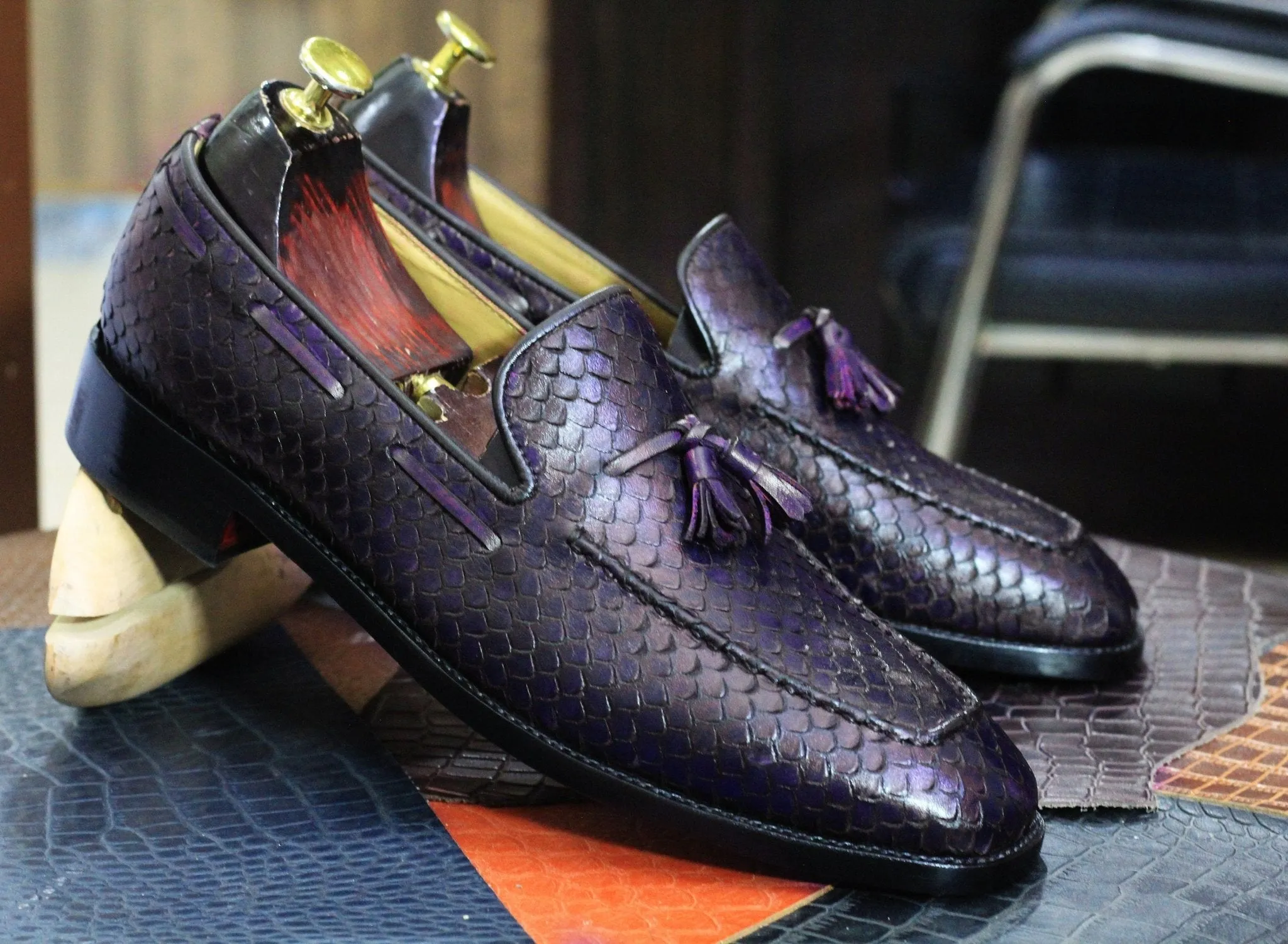 Handmade Fish Skin Textured Genuine Cow-Hide Leather Loafers