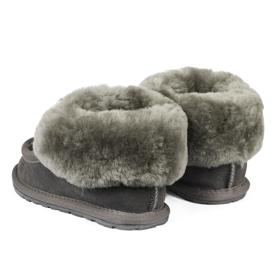 Indoor shoe with lambswool