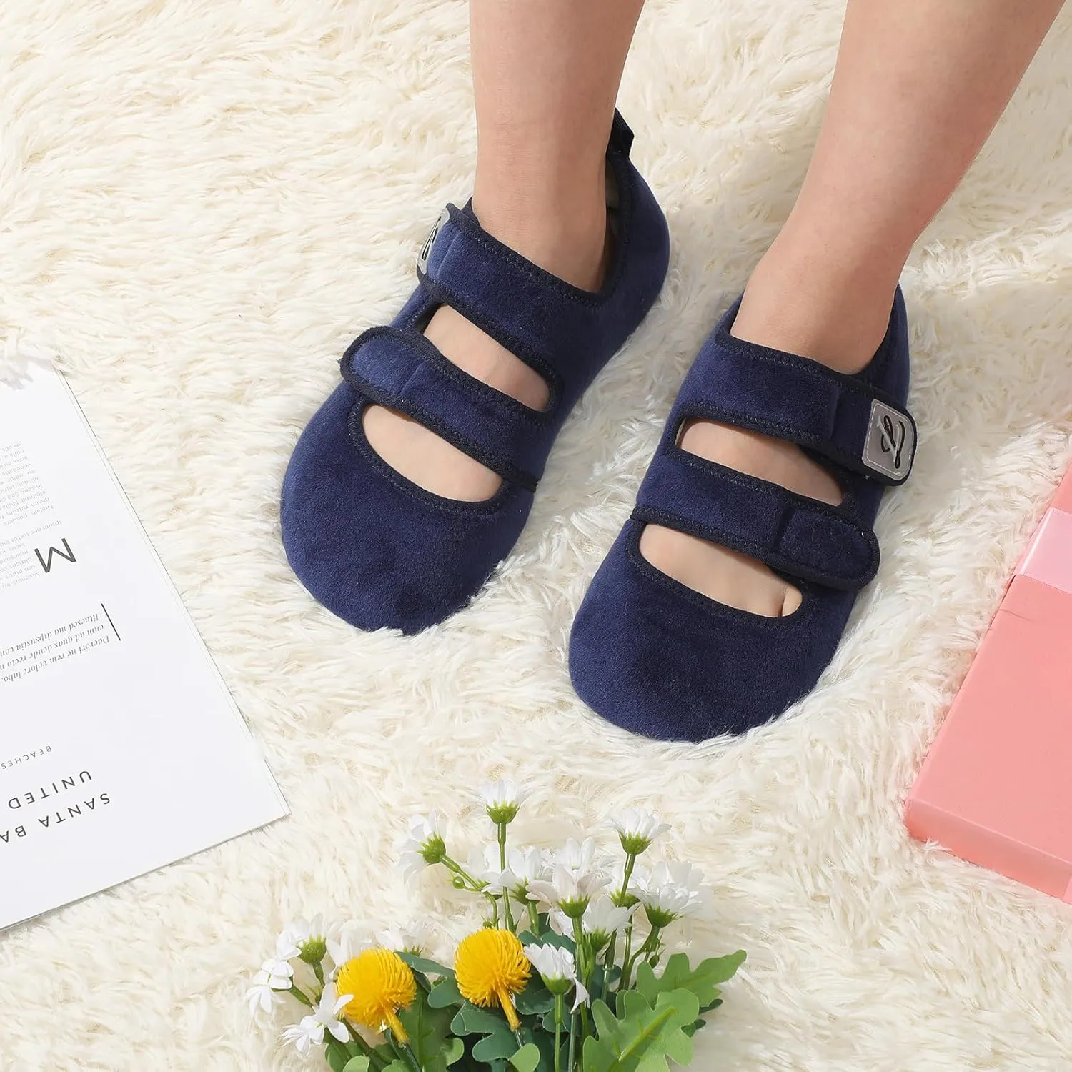LeIsfIt Womens Slippers Adjustable Diabetic Slippers Wide Soft Arthritis Edema House Shoes Warm Fuzzy Slipper Socks with Rubber Sole