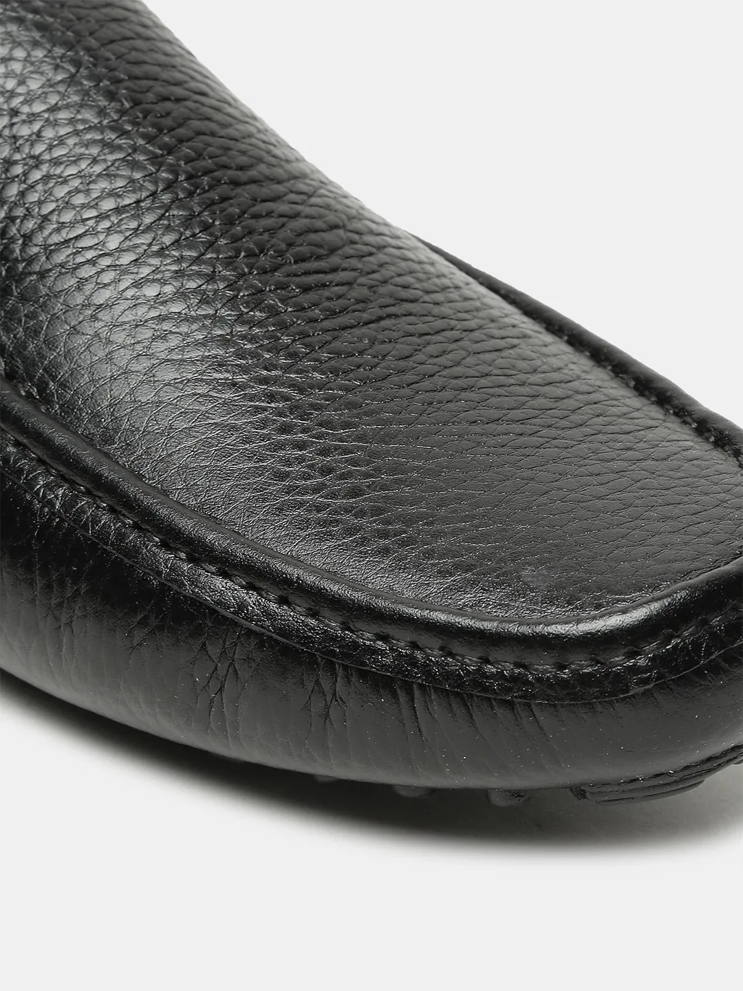Men Black Solid Genuine Leather Loafers