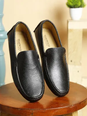 Men Black Solid Genuine Leather Loafers