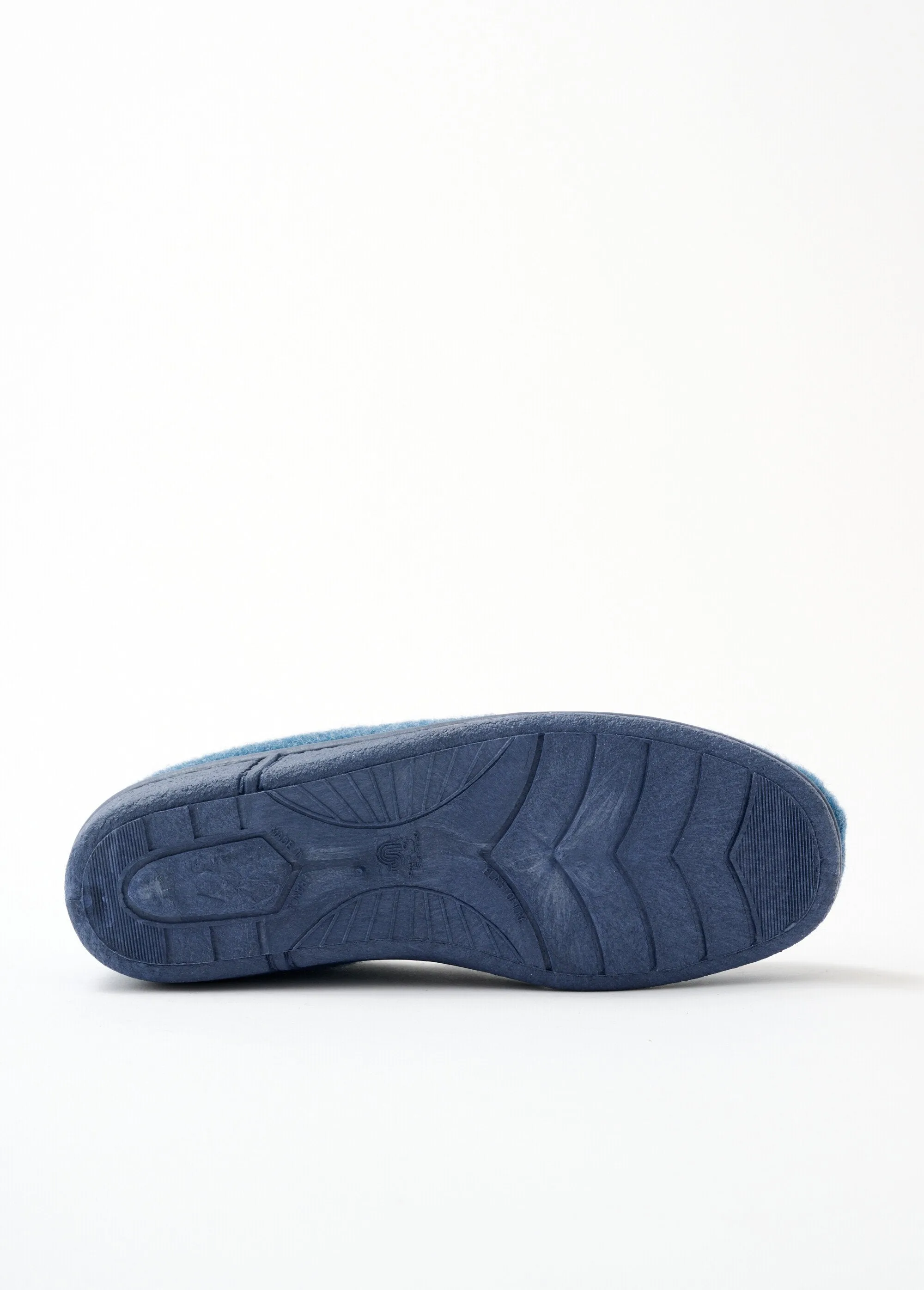 Mixed wide embroidered moccasin slipper