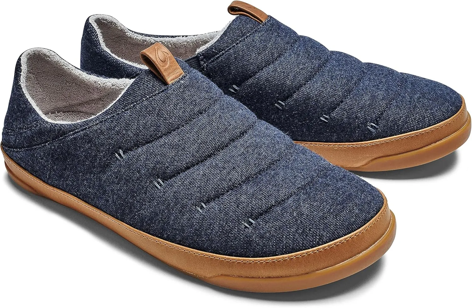 OluKai Mahana Men’s Soft Cotton Slippers, Cotton Blended Jersey & Full-Grain Leather Pull Loop, Comfortable & Breathable Fit