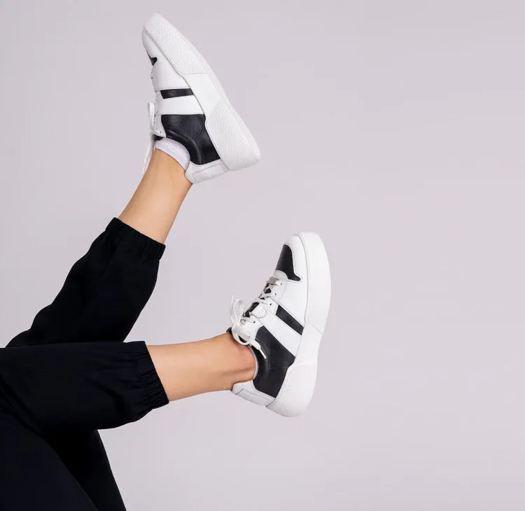 oval-white-&-black