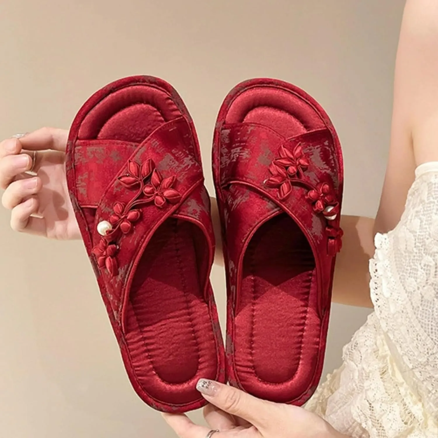 Satin Cross-Strap Slippers for Women Retro Flip-Flops Flower Decor Satin Upper Soft TPR Anti-Slip Soles Indoor Outdoor Slippers