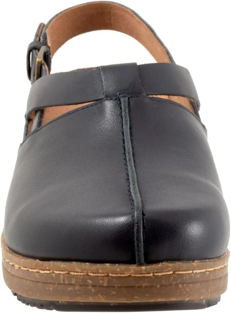 SoftWalk Women's Arica Clog