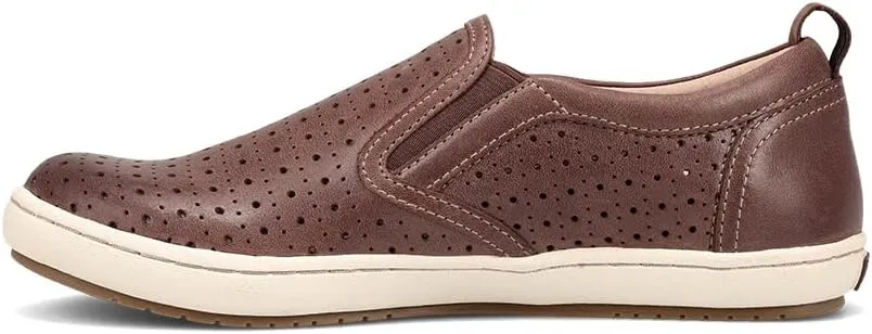 Taos Footwear Women's Court Sneaker
