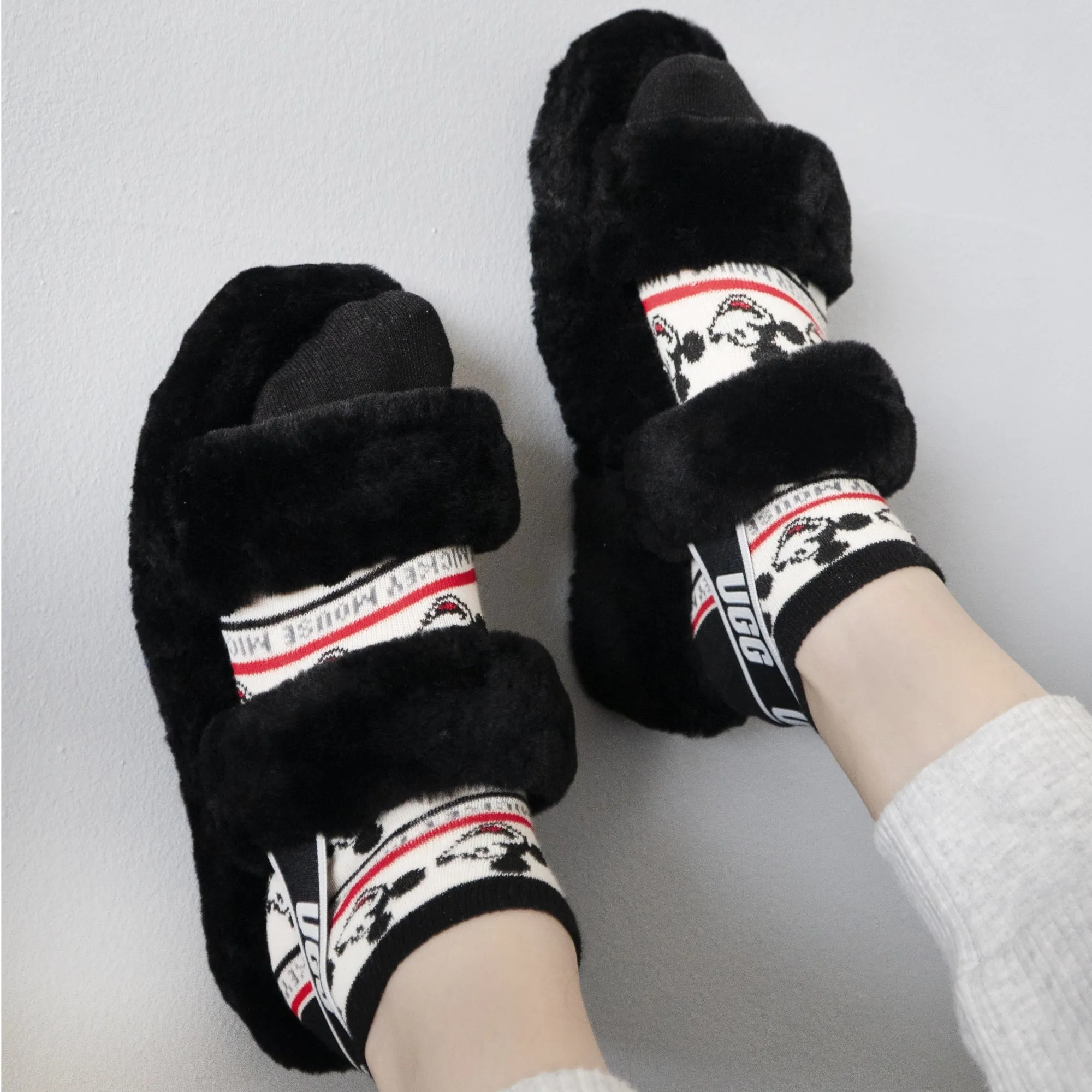 UGG OH YEAH Womens Sheepskin Slingback Slippers Black
