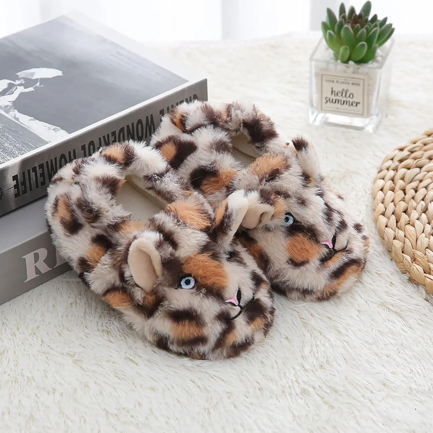 Vegove Cute Plush Animal Slippers for Toddlers, Cozy Fuzzy Non-Slip Indoor House Slipper Socks Soft Cartoon Slipper Shoes for Kids