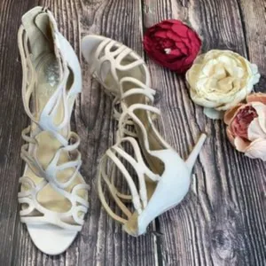 VINCE CAMUTO Blush Leather Lorrana Cage Sandal 10M